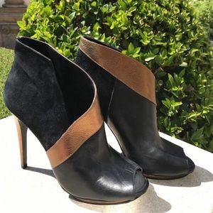 Bcbgmaxazria Gali Ankle leather bootie